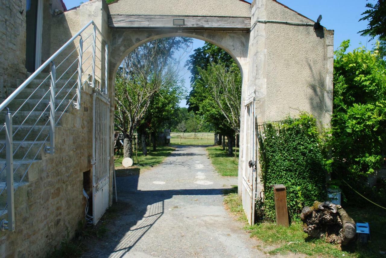 Ecurie De La Grange L'Abbe Apartamento Le Langon Exterior foto